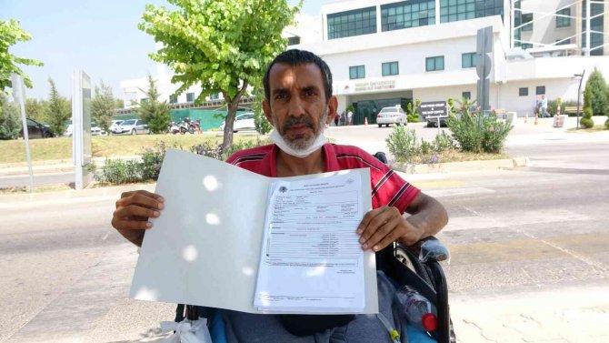 20 Gündür Ameliyat Olmayı Bekleyen Engelli Adam "Teşhis Koyamıyoruz" Denilerek Taburcu Edildi