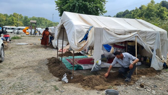 Fındık İşçilerinin "Gurbet" Mesaisi