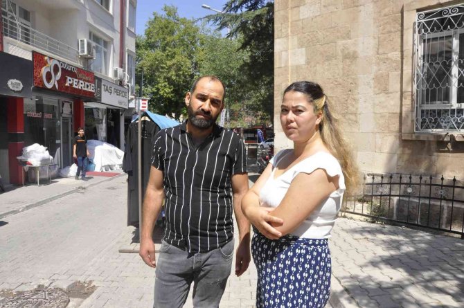 Trafiğe Kapalı Alanda Motosikletin Çocuğu Çarpma Anı Kamerada