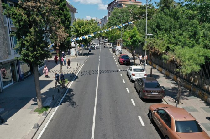 Küçükçekmece 3 Yılda Toplam 170 Bin Ton Asfaltla Prestijli Yollara Sahip Oldu