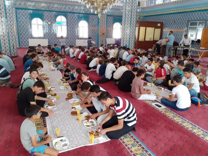 Kütahya’da, "Çocuklarla Camide Bir Gün" Projesi