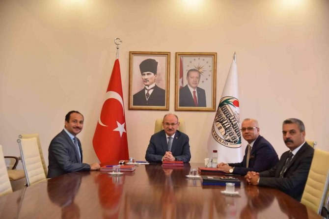 Salihli’de Yapılacak Olan Aile Sağlığı Merkezinin Protokolü İmzalandı