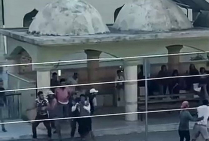 Fethiye’de Sokakta Kavga Eden 6 Yabancı Uyruklu Şahıs Sınır Dışı Edildi