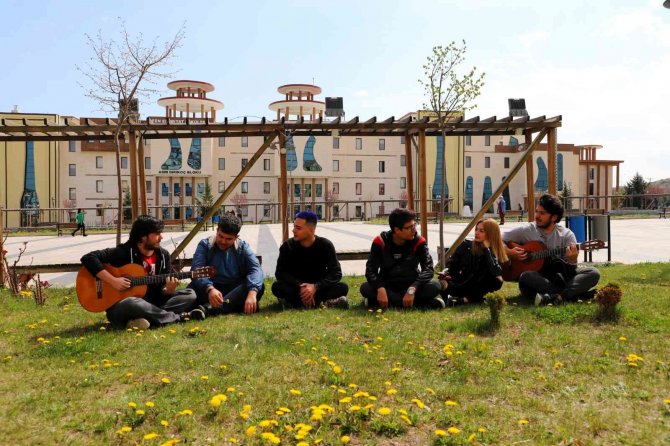 Nevü Müzik Eğitimi Anabilim Dalına Öğrenci Alacak
