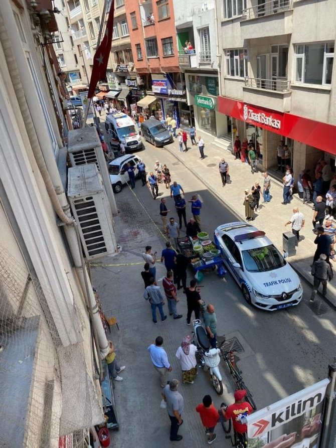 Eski Kız Arkadaşı Tarafından Bıçaklanan Şahıs Hayatını Kaybetti