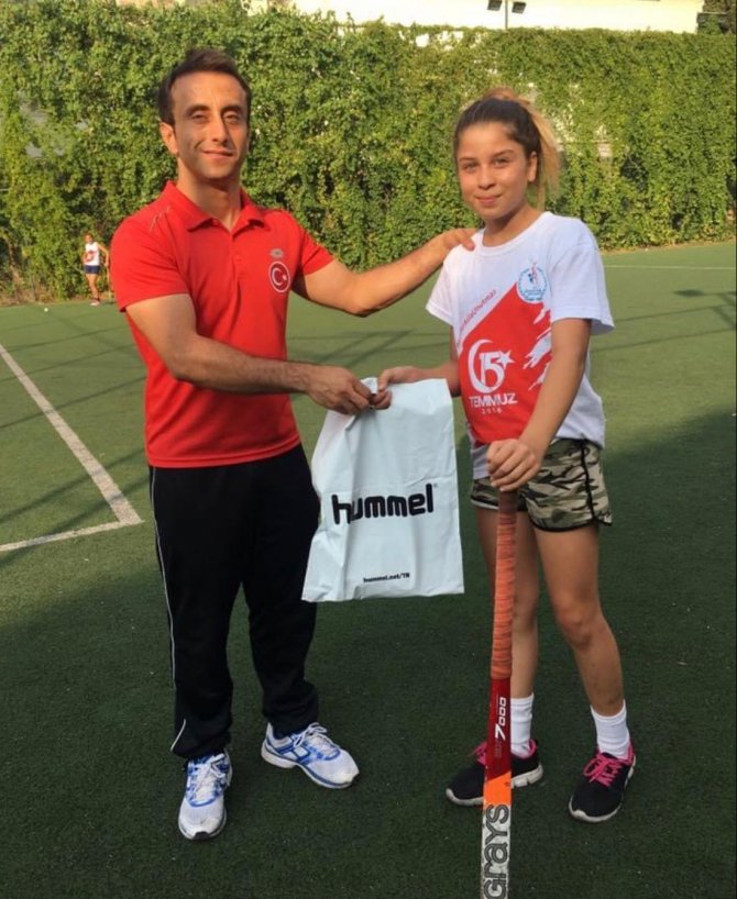 Muğlalı Hokeyci Sude Nur Avrupa Şampiyonası’nın Gol Kraliçesi Oldu
