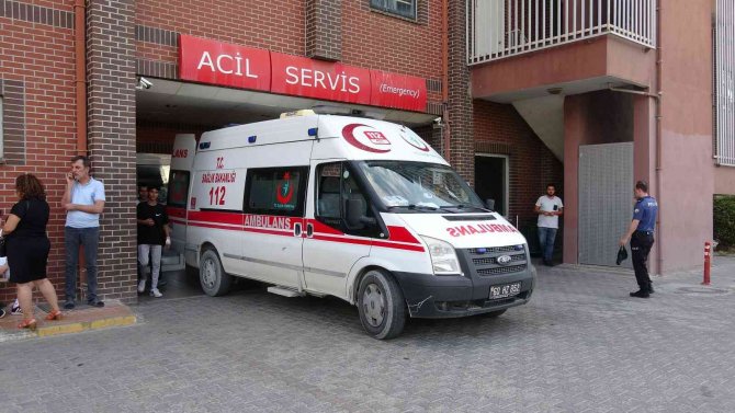 Genç Kadın Eski Nişanlısı İle Arkadaşına Kurşun Yağdırdı