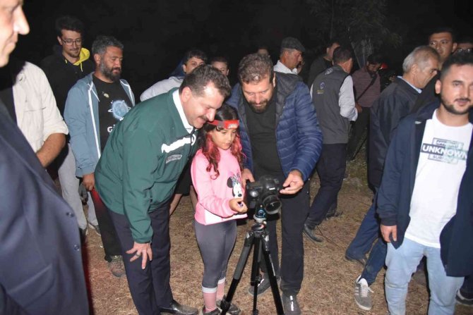 Binlerce Kişi Gökyüzünün Muhteşem Dansını İzledi