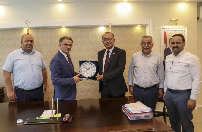 Van Büyükşehir Belediyesinden İşçi Ücretlerine Yüzde 40 Zam