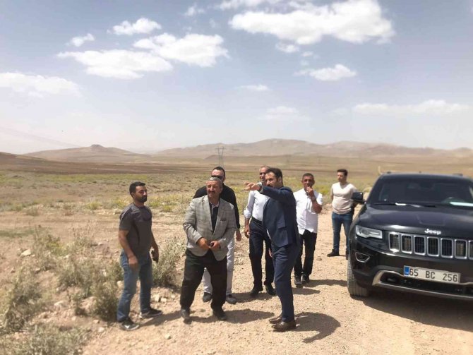 Saray’da Yol Yapım Çalışması