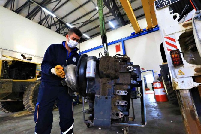 Büyükşehir’in Makine İ̇kmal Tesisinde Yüzde 61 Tasarruf Sağlandı