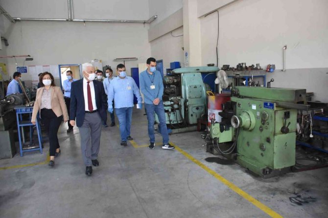 Büyükşehir’in Makine İ̇kmal Tesisinde Yüzde 61 Tasarruf Sağlandı