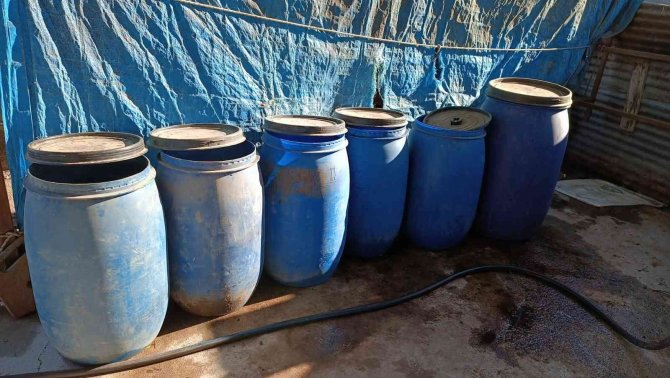 Adana’da Bin 500 Litre Sahte İçki Ele Geçirildi