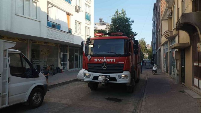 Odunluk Yangını Korkuttu