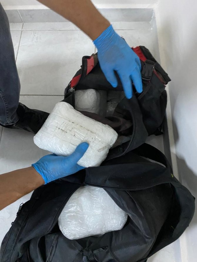 Ağrı’da 14 Kilo 242 Gram Toz Esrar Ele Geçirildi