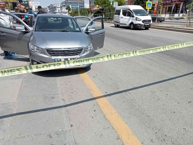 Ankara’da Araçta Kendini Vuran Kadın Hastaneye Kaldırıldı