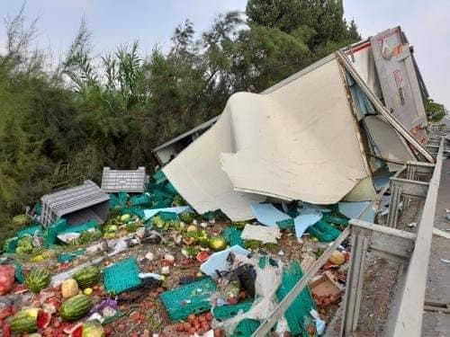 Antalya’da Kamyon İle Tur Otobüsü Çarpıştı: 1 Ölü, 6 Yaralı