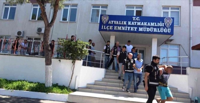Ayvalık’ta Polis Ve Sahil Güvenlikten Pkk-kck Terör Örgütüne Darbe