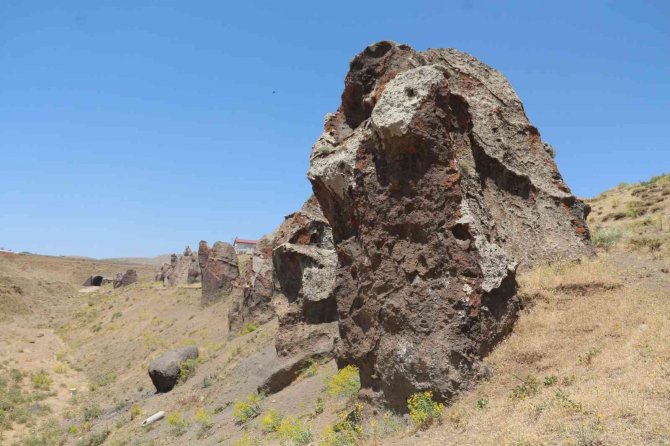 ’Nemrut’un Develeri’ Turizme Kazandırılmayı Bekliyor