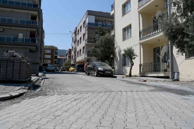 Davutlar Mahallesi Yeni Yollarına Kavuşuyor