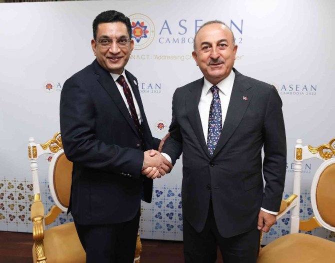 Bakan Çavuşoğlu, Bruneli Ve Sri Lankalı Mevkidaşları İle Görüştü