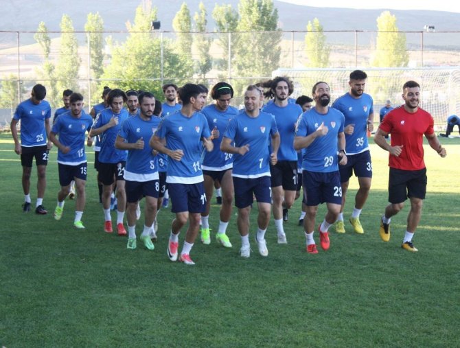 Elazığspor’da 30 Futbolcu Kamp Kadrosunda