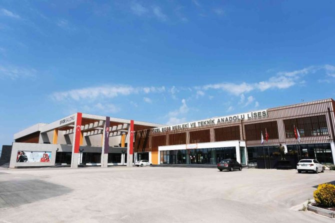 Türkiye’ye Örnek Okula Rekor Başvuru