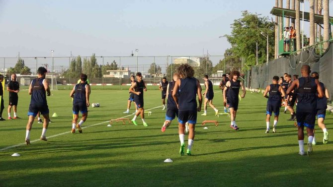 A. Hatayspor, Hazırlıklarını Sürdürüyor