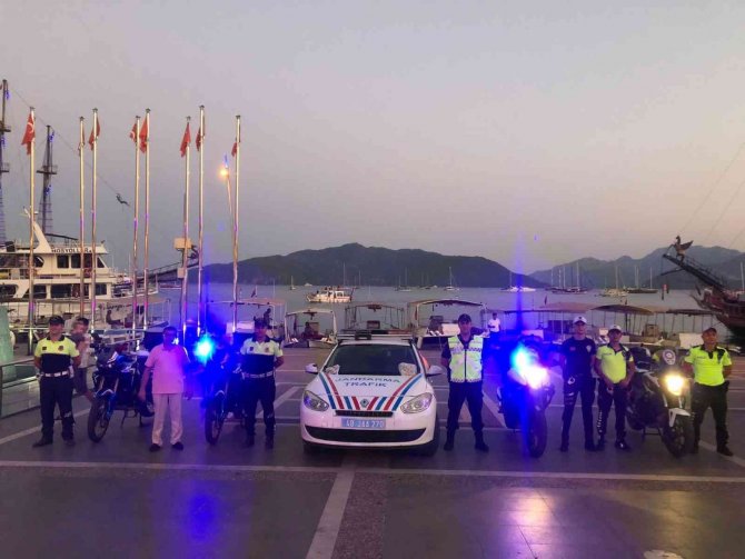 Jandarma, Marmaris’te Emniyet Kemerinin Önemini Anlattı