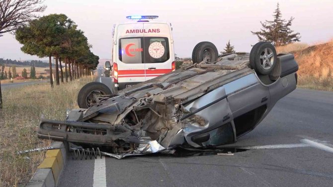 Tıra Çarpan Otomobil Takla Attı: 1 Yaralı