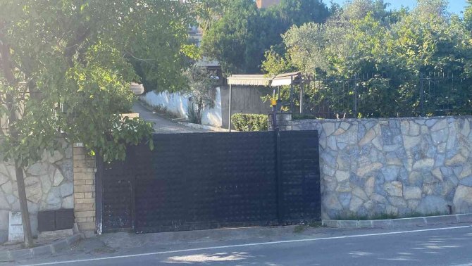 Bahçıvan Olarak Çalıştığı Villanın Havuzunda Can Verdi