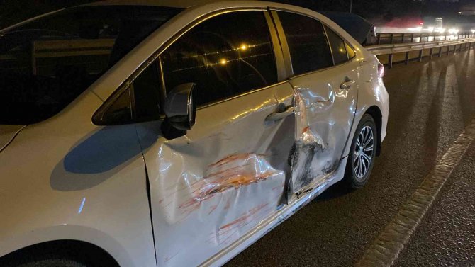 D-100’de İki Otomobil Çarpıştı: 1 Yaralı