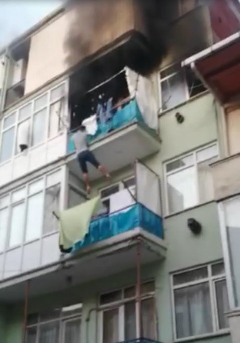 Yangından Ölümüne Kaçış