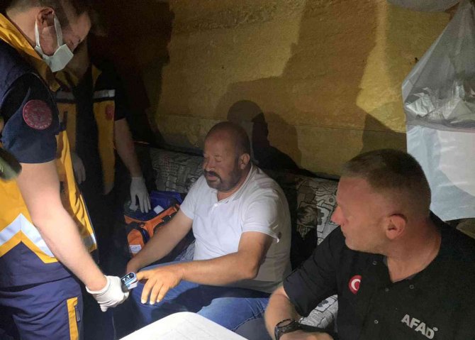 Köyde Kaybolan Adam Ekipler Tarafından Bulundu