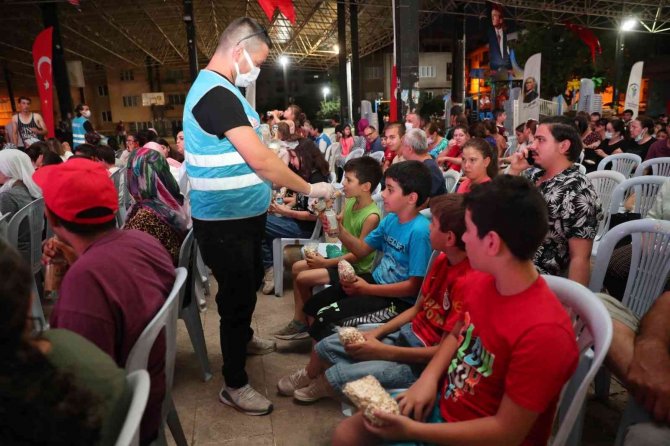 Sinemaseverler Nostaljik Atmosferde Film İzledi