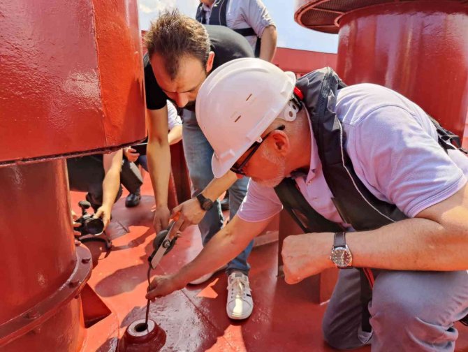 Msb: "Müşterek Denetleme Timi, Razoni̇ Gemisindeki Denetleme Faaliyetini Tamamladı. 27 Bin Ton Mısır Taşıyan Gemi Kısa Süre İçerisinde Lübnan’a Gitmek Üzere İ̇stanbul Boğazı’ndan Geçiş Yapacak."