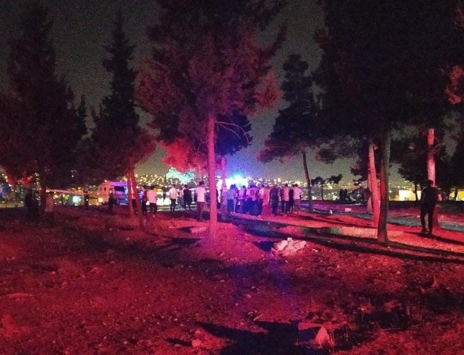 İ̇ki Grubun Silahlı Kavgasında 20 Yaşındaki Genç Öldü