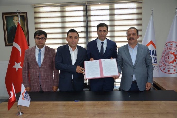 Refahiye’de 15 Kişiye İstihdam Sağlayacak Projenin Protokolü İmzalandı