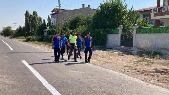 Bir Anda Ortadan Kayboldu, Her Yerde Aranıyor
