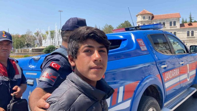 13 Yaşındaki Kayıp Çocuk Kent Merkezinde Bulundu