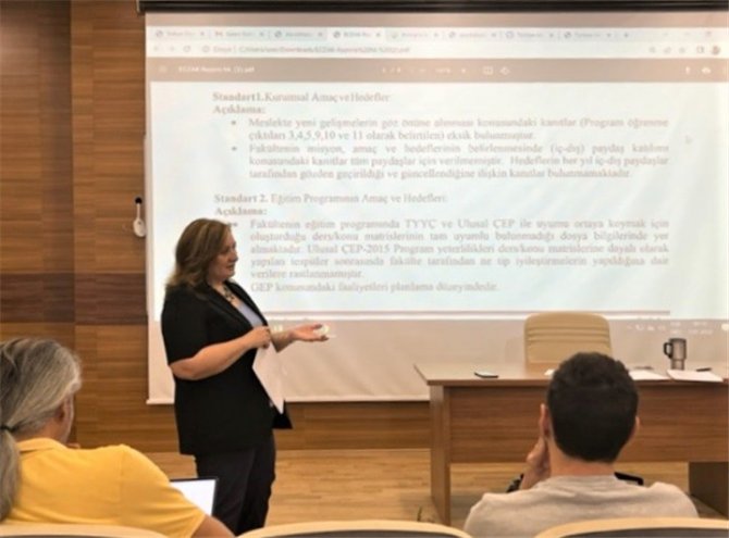 Eczacılık Fakültesi’nde Görüş Ve Öneriler Değerlendirildi