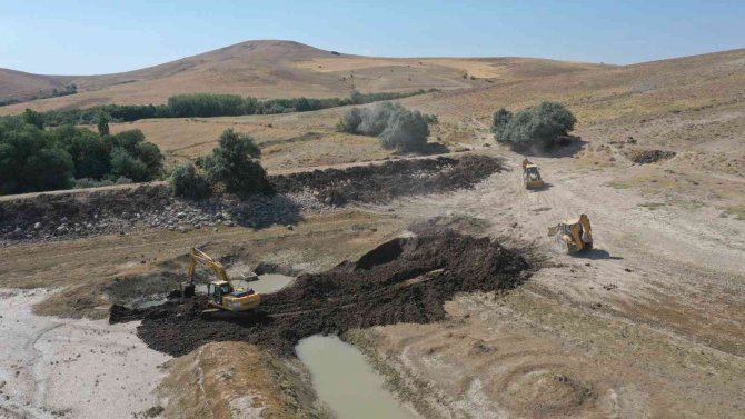 Sarımehmet Barajı’nın Suyu Tarım Arazileriyle Buluşuyor