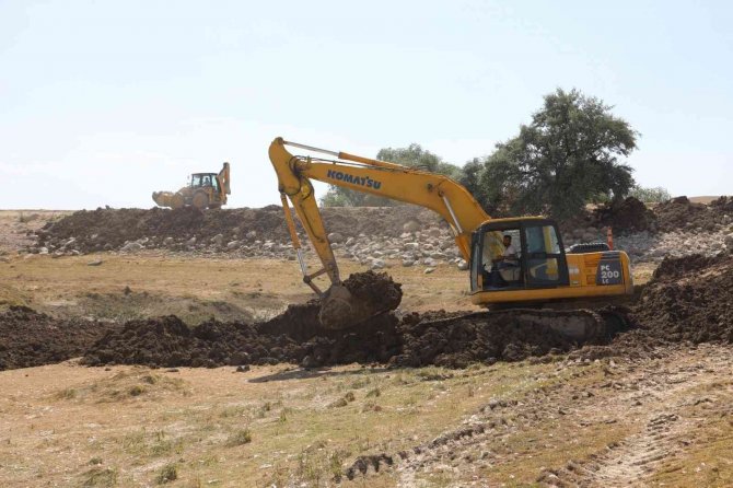 Sarımehmet Barajı’nın Suyu Tarım Arazileriyle Buluşuyor