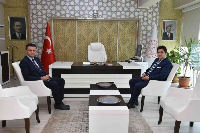 Yalova İ̇l Milli Eğitim Müdürlüğü’nde Devir Teslim Töreni