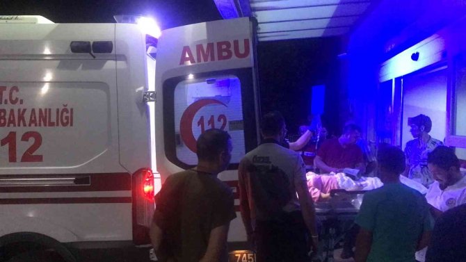 Yunanistan’ın Geri İttiği Bottaki Hamile Göçmen, Meriç Nehri Ortasında Doğum Yaptı