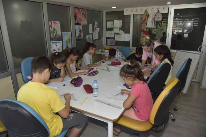 Hem Öğreniyorlar Hem Eğleniyorlar