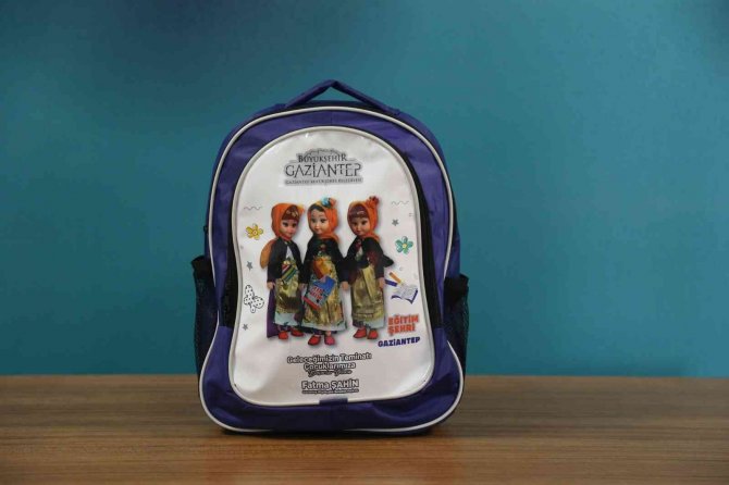 75 Bin İlkokul 1’inci Sınıf Öğrencisine Çanta Ve Kırtasiye Malzemeleri Büyükşehir’den