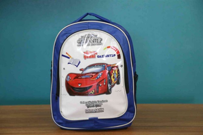 75 Bin İlkokul 1’inci Sınıf Öğrencisine Çanta Ve Kırtasiye Malzemeleri Büyükşehir’den