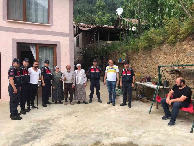 Artvin’de Kayıp Yaşlı Adam 3 Gün Sonra Başka Bir Köyde Bulundu