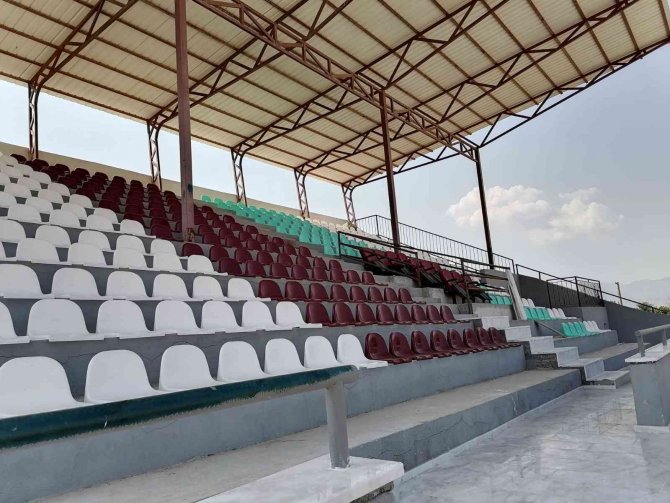 Yenipazar’da Spor Tesis Çalışmaları Devam Ediyor